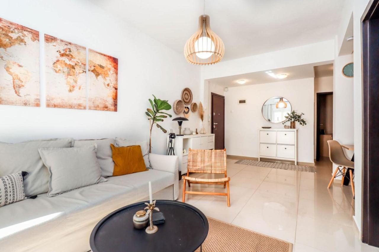 Happy Traveller - Luxury, Free Parking Apartment Tesalonika Bagian luar foto