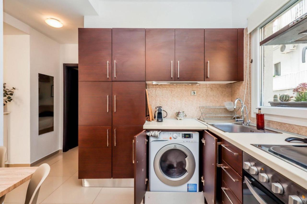 Happy Traveller - Luxury, Free Parking Apartment Tesalonika Bagian luar foto