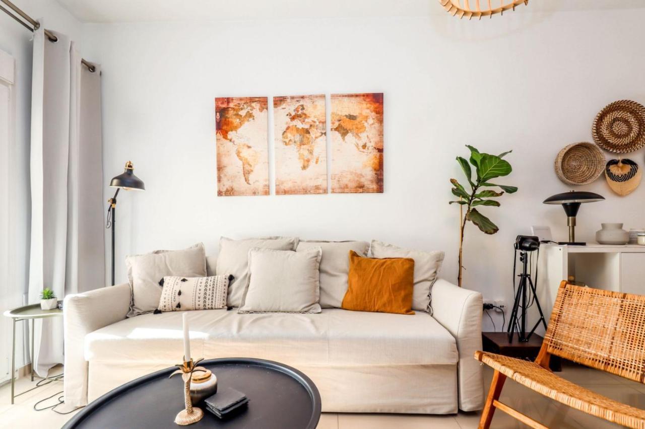 Happy Traveller - Luxury, Free Parking Apartment Tesalonika Bagian luar foto