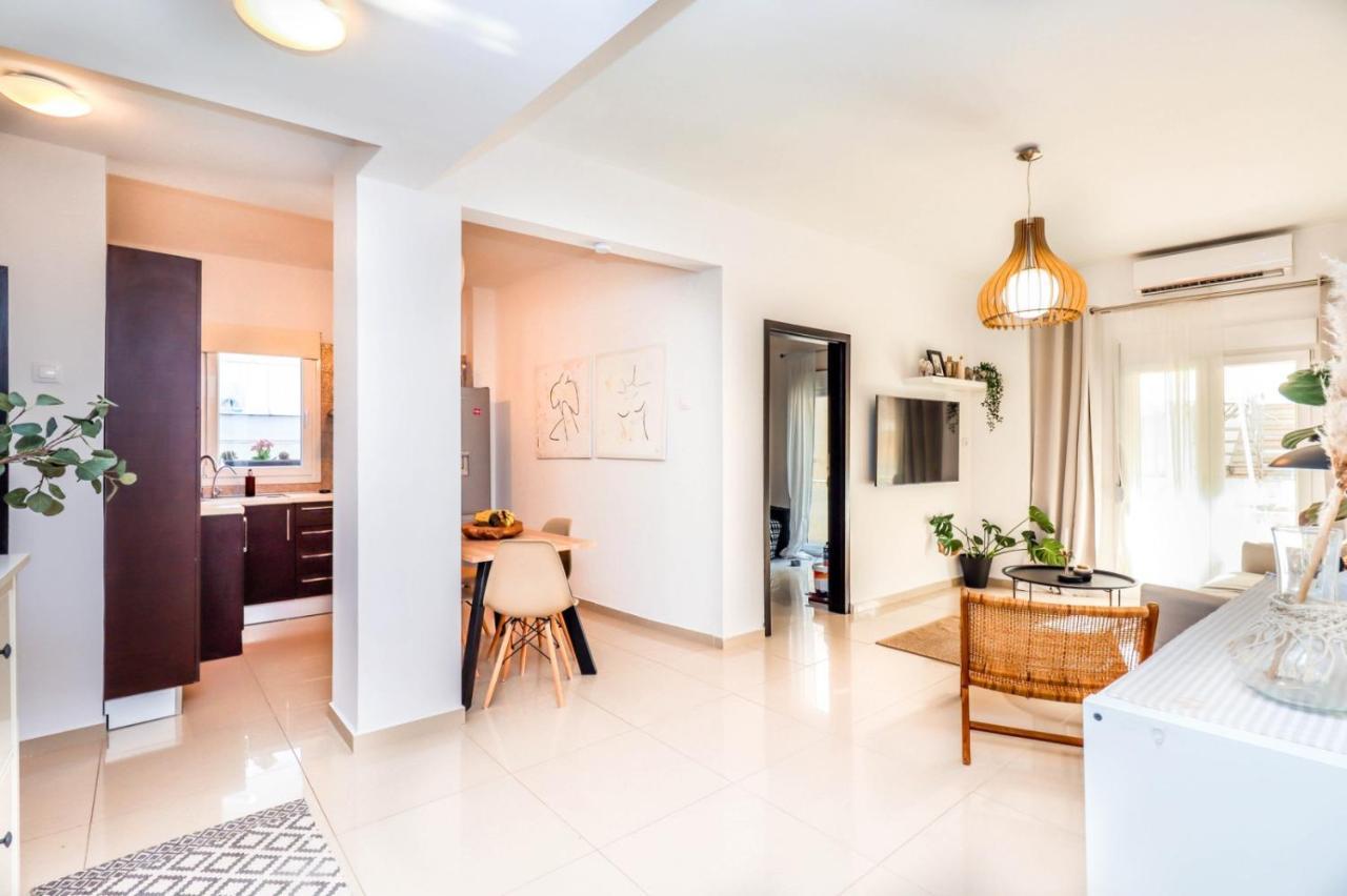 Happy Traveller - Luxury, Free Parking Apartment Tesalonika Bagian luar foto