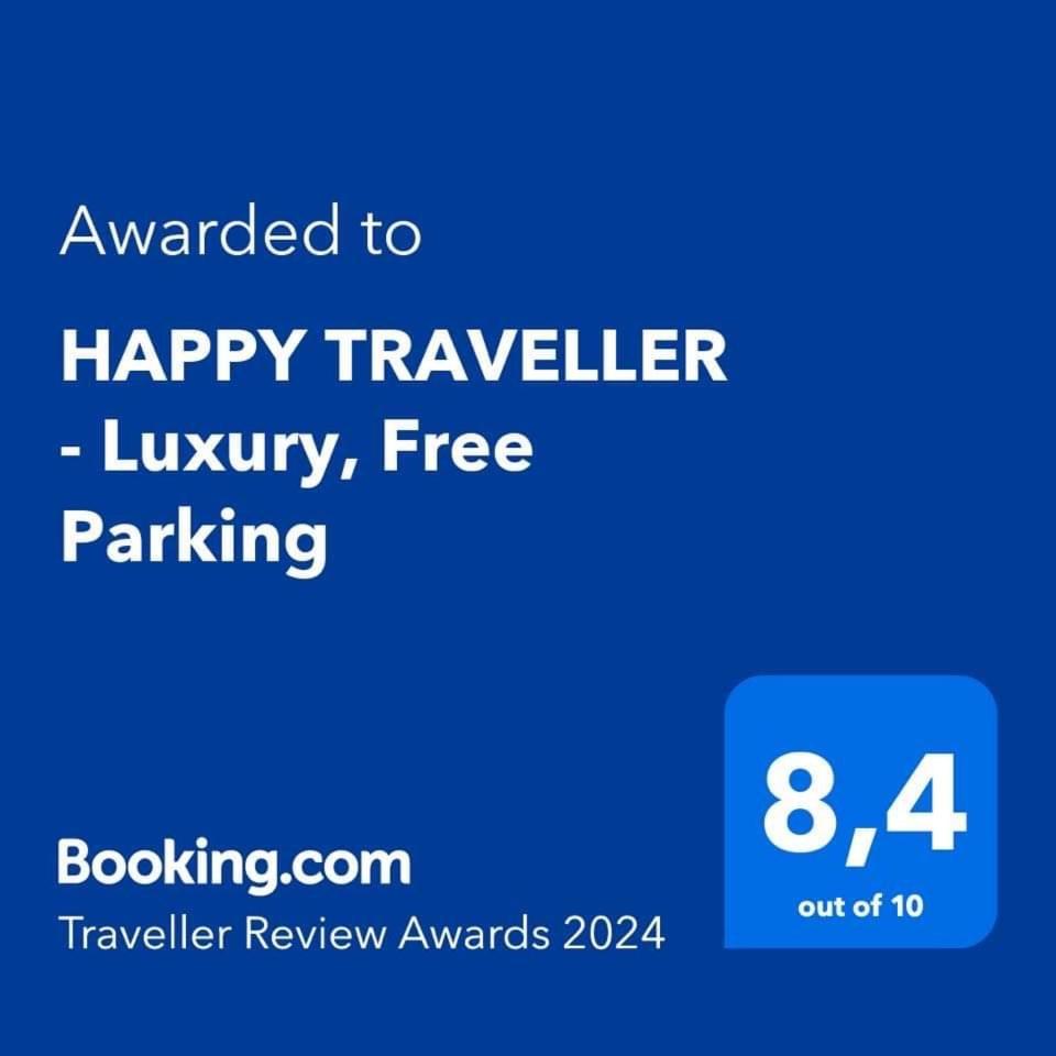 Happy Traveller - Luxury, Free Parking Apartment Tesalonika Bagian luar foto